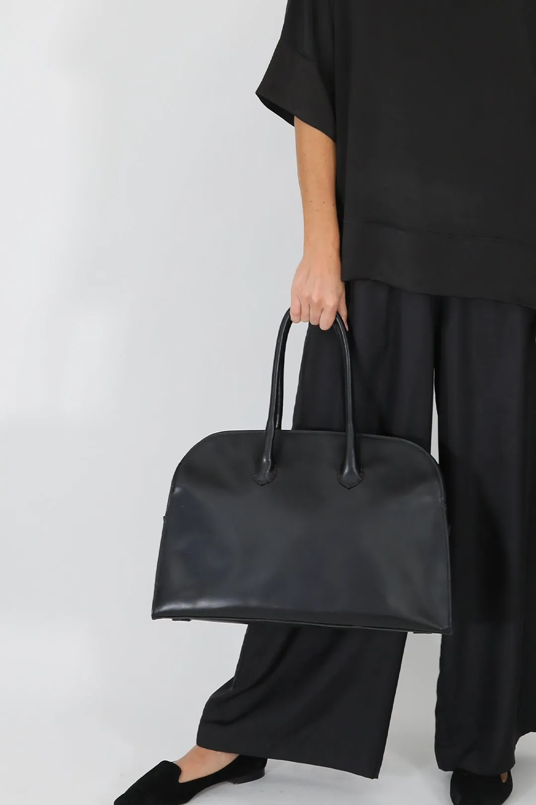 ARDEN HANDBAG IN BLACK ITALIAN LEATHER