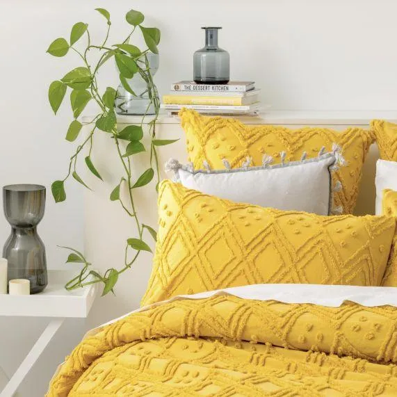 Park Avenue Medallion Cotton Vintage Washed Tufted Quilt Cover Set - Misted Yellow