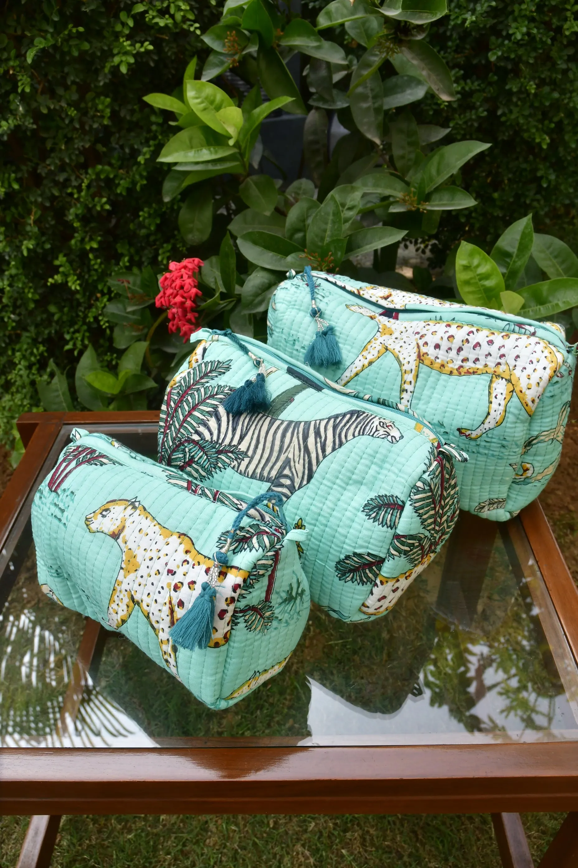 Sea Green Jungle Utility Bag : Eco-Conscious Style